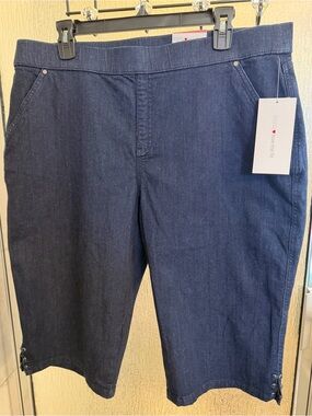 Intro Love Women’s Dark Blue Denim Bermuda Shorts 16W NWT $25